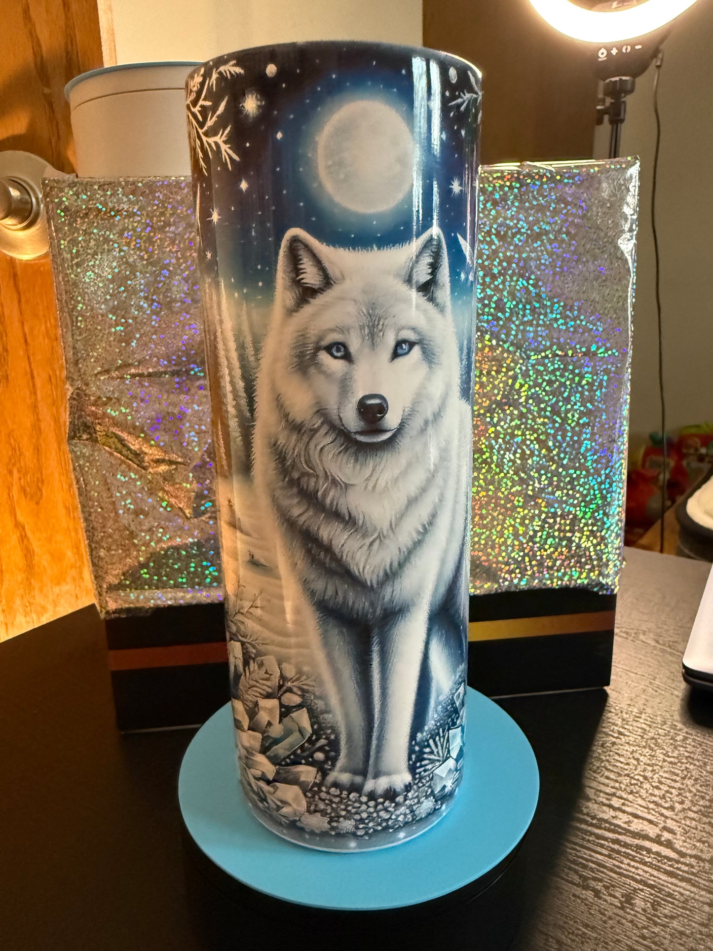Arctic wolf tumbler